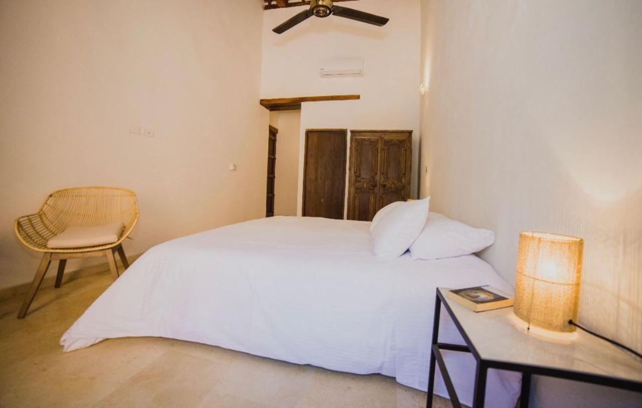 Karakali Boutique Hotel Момпос Экстерьер фото