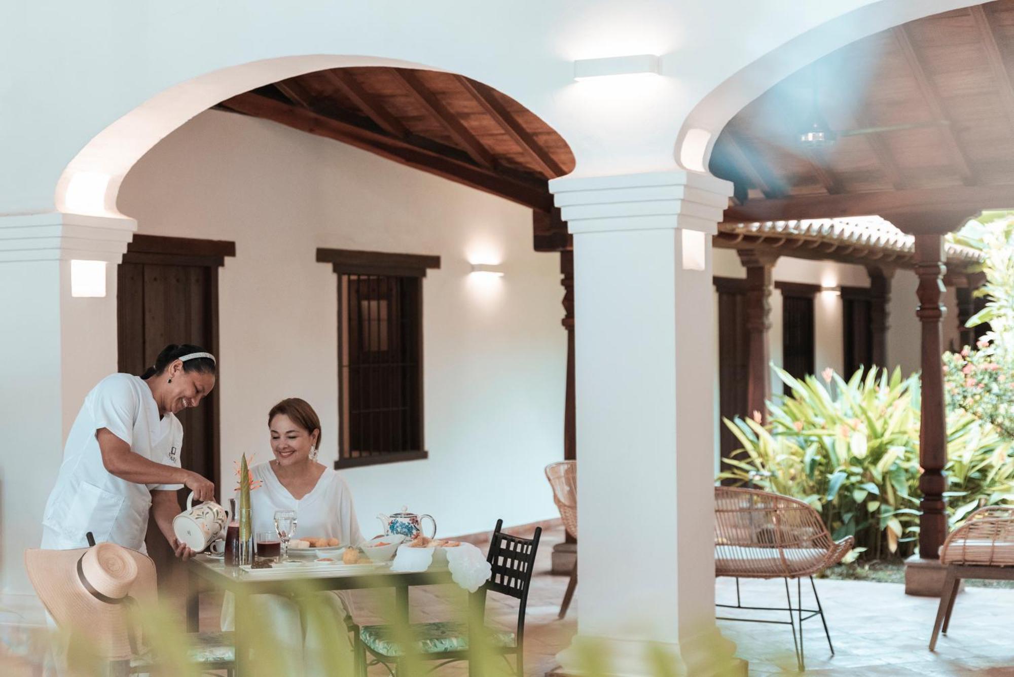 Karakali Boutique Hotel Момпос Экстерьер фото